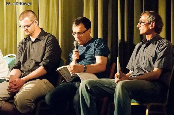 Festiwal rozpoczęty na okręcie poezji. Za oknem Bóg, honor i ojczyzna