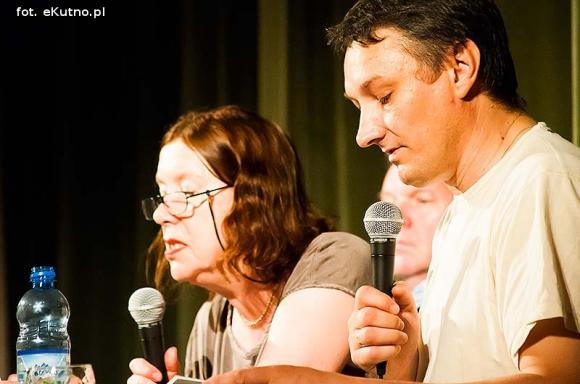 Festiwal rozpoczęty na okręcie poezji. Za oknem Bóg, honor i ojczyzna