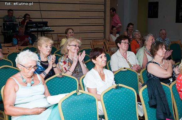 Festiwal rozpoczęty na okręcie poezji. Za oknem Bóg, honor i ojczyzna