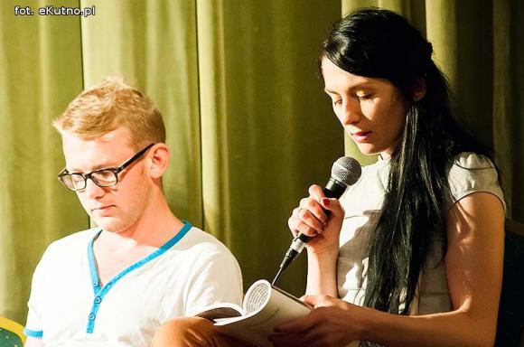 Festiwal rozpoczęty na okręcie poezji. Za oknem Bóg, honor i ojczyzna