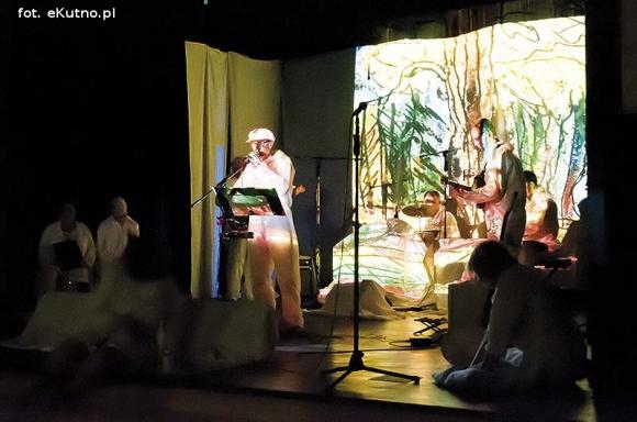 Festiwalowe koncerty. Latające gruszki, moja wina i trupy