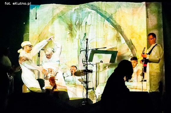 Festiwalowe koncerty. Latające gruszki, moja wina i trupy