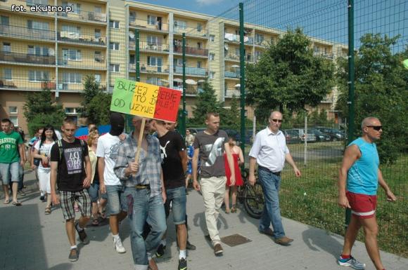 Noc profilaktyki. Happening, mecz i koncert