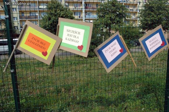 Noc profilaktyki. Happening, mecz i koncert