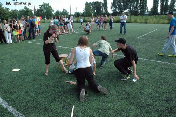 Noc profilaktyki. Happening, mecz i koncert