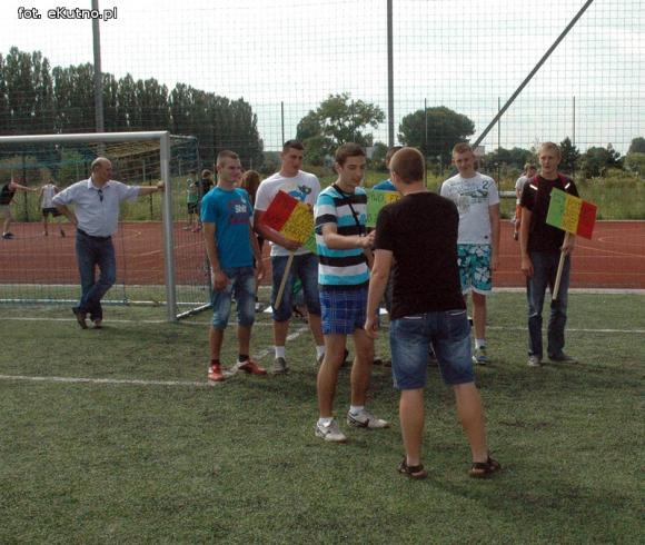 Noc profilaktyki. Happening, mecz i koncert