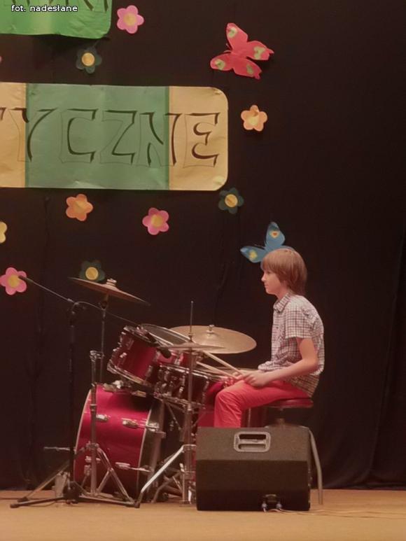 Przeplatanki artystyczne młodzieży z Żychlińskiego Domu Kultury