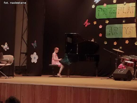 Przeplatanki artystyczne młodzieży z Żychlińskiego Domu Kultury