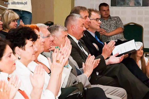 Najzdolniejsi uczniowie szkół podstawowych i gimnazjów uhonorowani