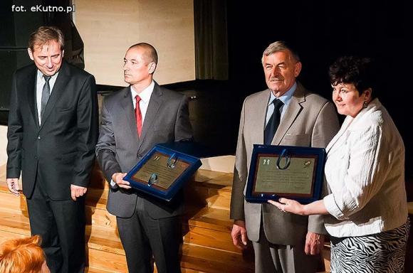 Najzdolniejsi uczniowie szkół podstawowych i gimnazjów uhonorowani