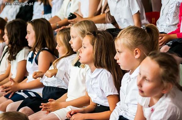Ogólnopolskie zakończenie roku w kutnowskiej szkole