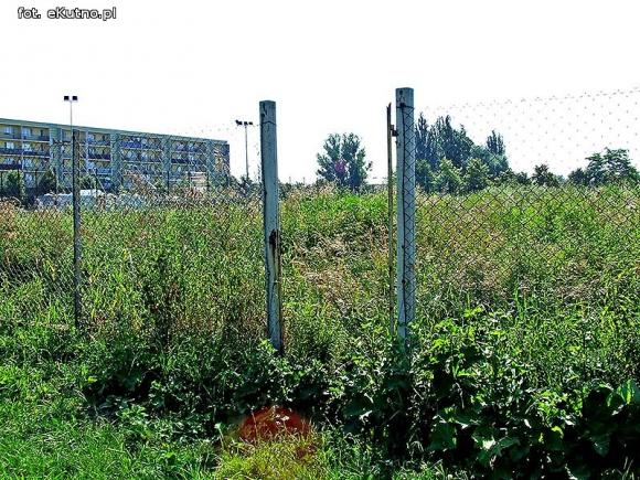 Czytelnicy pytają: Czy ktoś pamięta przedwyborcze obietnice? Co tu powstanie?