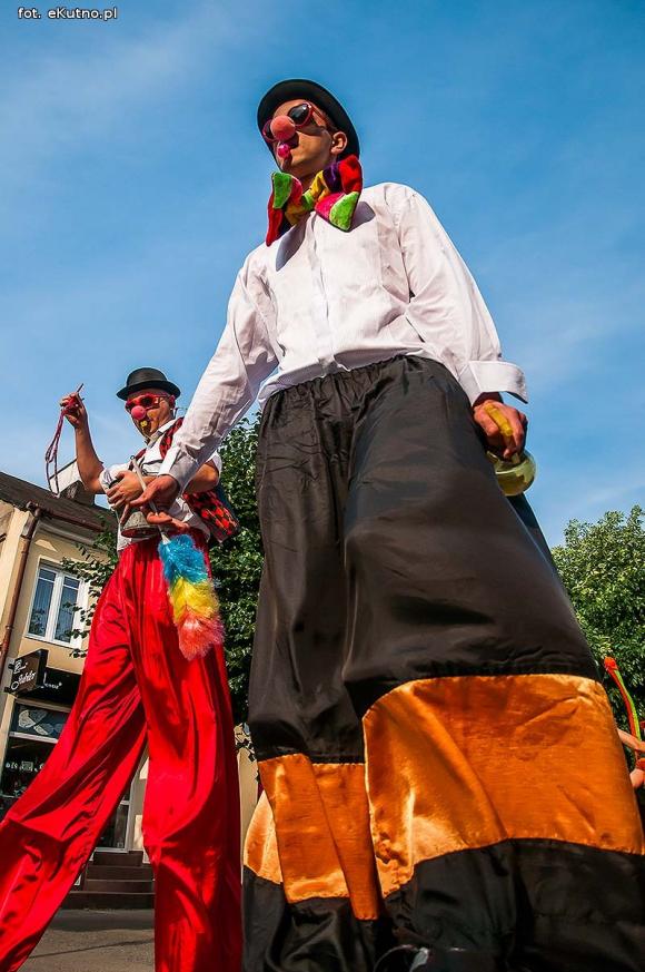 Ogniu krocz ze mną. Parada Fireproof