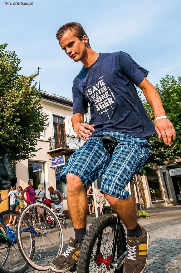 Ogniu krocz ze mną. Parada Fireproof