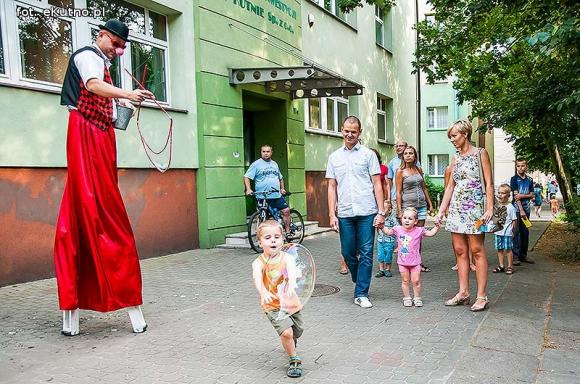 Ogniu krocz ze mną. Parada Fireproof