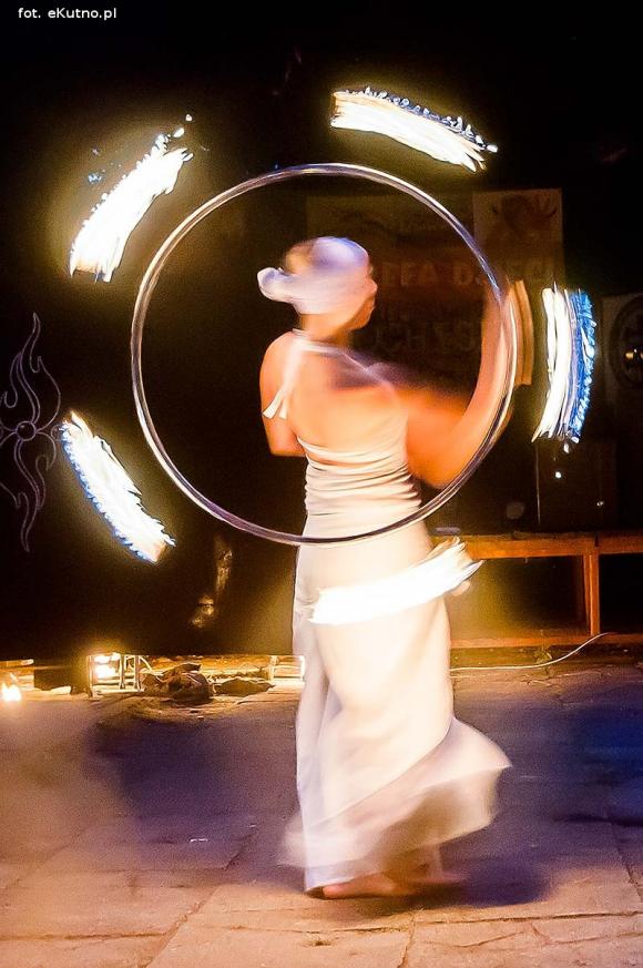 Pod patronatem eKutno.pl: Nagrody na festiwalu ognia przyznane