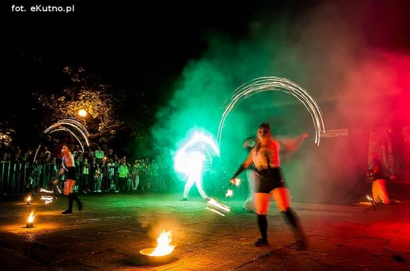 Pod patronatem eKutno.pl: Nagrody na festiwalu ognia przyznane
