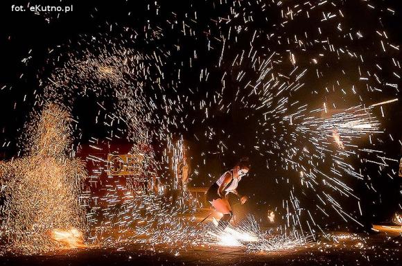 Pod patronatem eKutno.pl: Nagrody na festiwalu ognia przyznane
