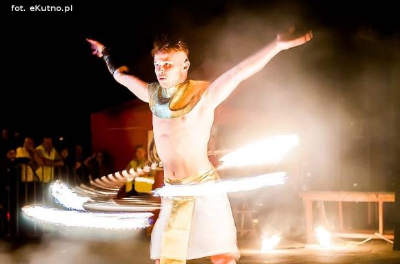 Pod patronatem eKutno.pl: Nagrody na festiwalu ognia przyznane