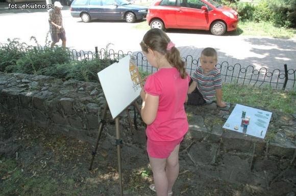 Pejzaże i budynki. Twórczość kutnian na malarskich warsztatach w centrum miasta