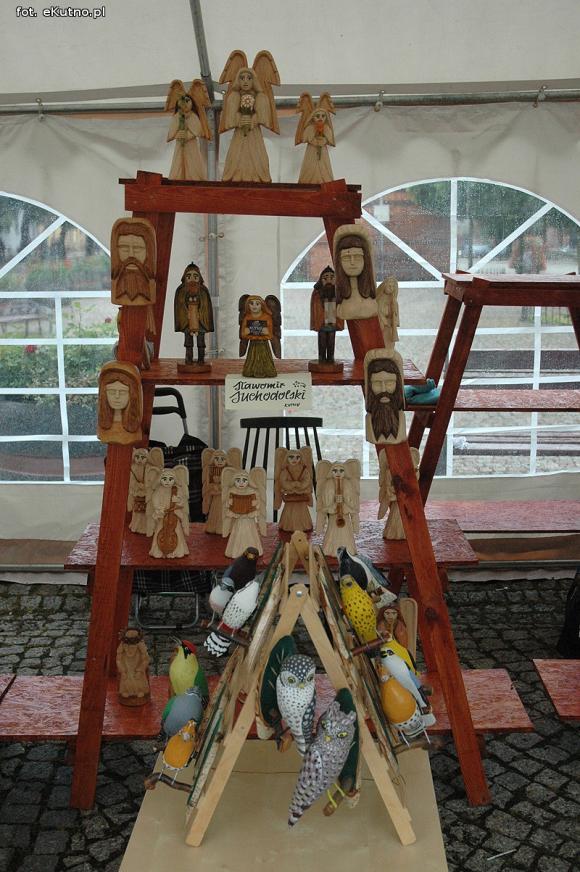 Ludowe rzemiosła wiecznie żywe. Zapraszamy przed muzeum