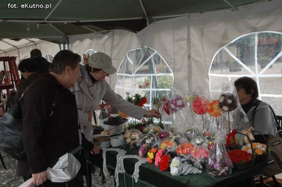 Ludowe rzemiosła wiecznie żywe. Zapraszamy przed muzeum