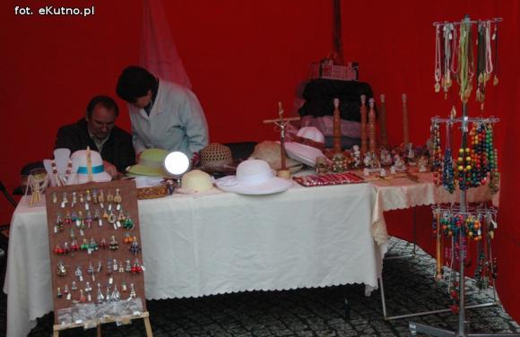 Ludowe rzemiosła wiecznie żywe. Zapraszamy przed muzeum