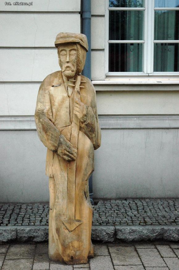 Ludowe rzemiosła wiecznie żywe. Zapraszamy przed muzeum