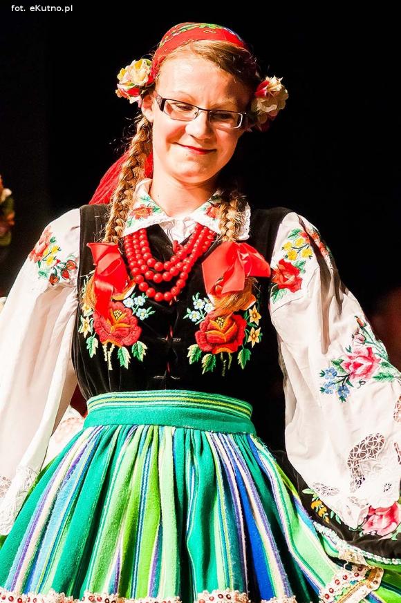 Kapela rżnęła obertasy  na weselu Boryny, a kutnianie świetnie się bawili