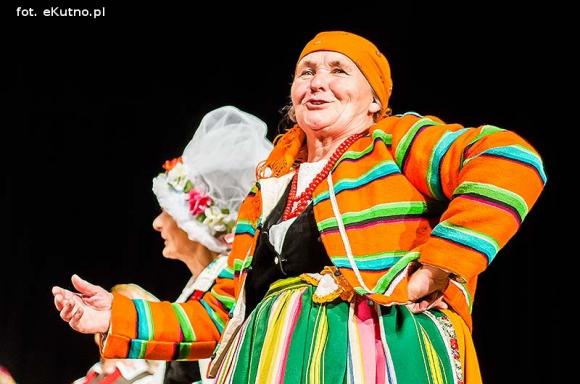 Kapela rżnęła obertasy  na weselu Boryny, a kutnianie świetnie się bawili