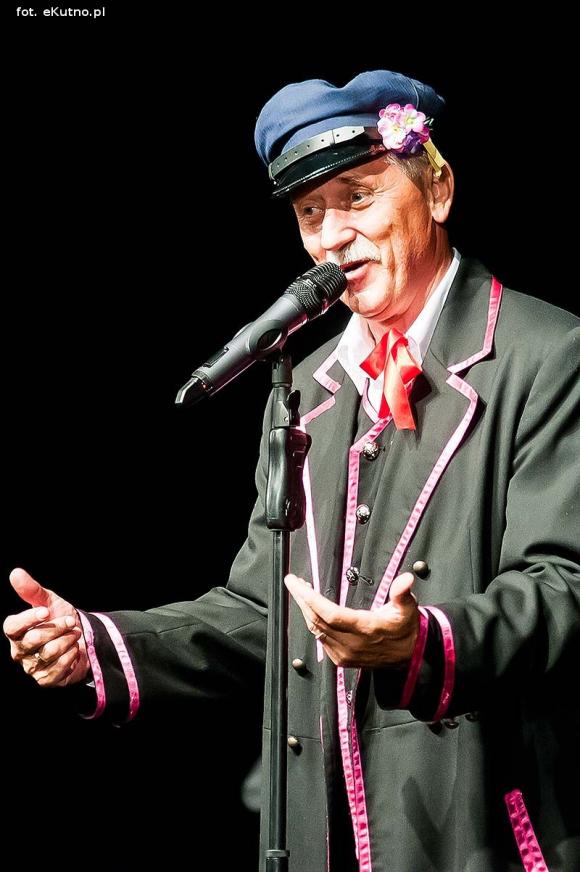 Skoczni chłopcy z Bułgarii, włoski tenor i węgierskie fartuchy - goście Międzynarodowych Warsztatów Folklorystycznych w Kutnie