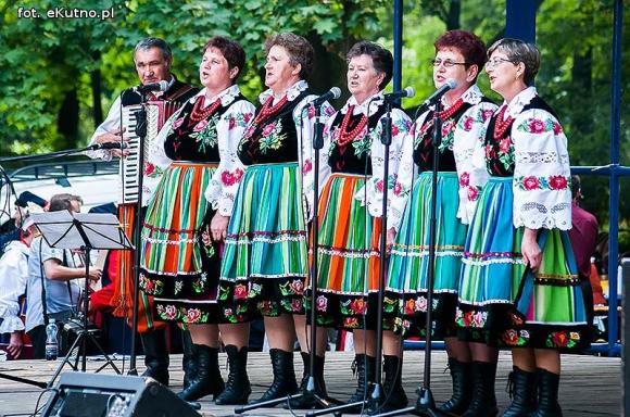 W mieście róż zakończyła się dobra zabawa na ludowo