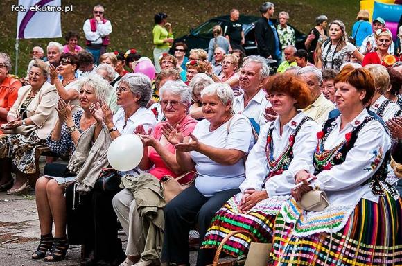 W mieście róż zakończyła się dobra zabawa na ludowo