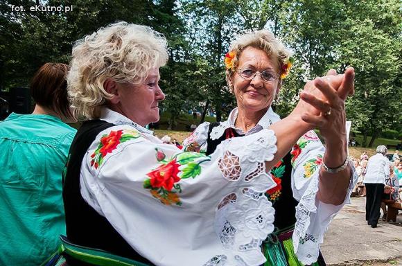W mieście róż zakończyła się dobra zabawa na ludowo