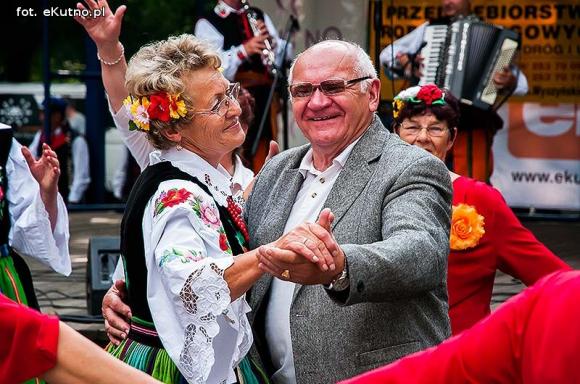 W mieście róż zakończyła się dobra zabawa na ludowo