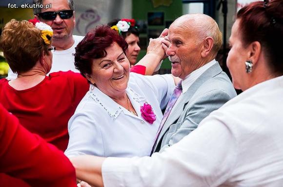 W mieście róż zakończyła się dobra zabawa na ludowo