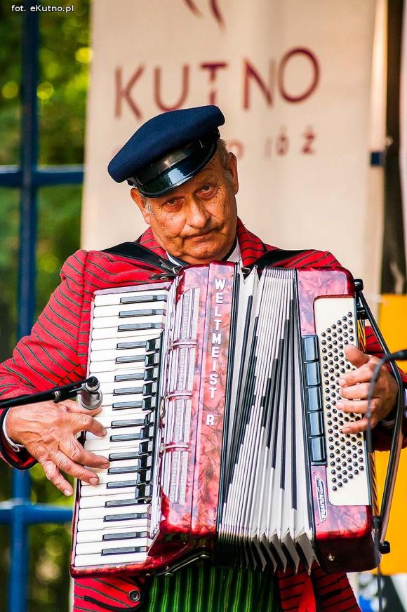 W mieście róż zakończyła się dobra zabawa na ludowo