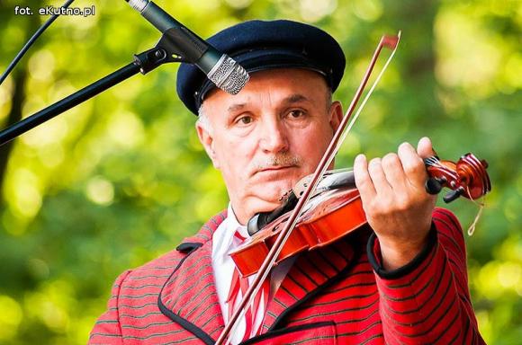 W mieście róż zakończyła się dobra zabawa na ludowo