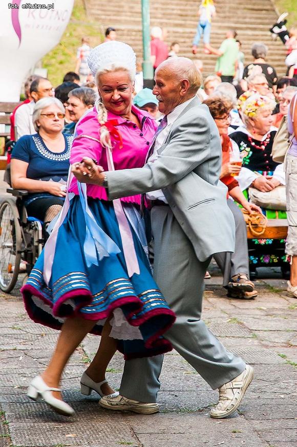 W mieście róż zakończyła się dobra zabawa na ludowo