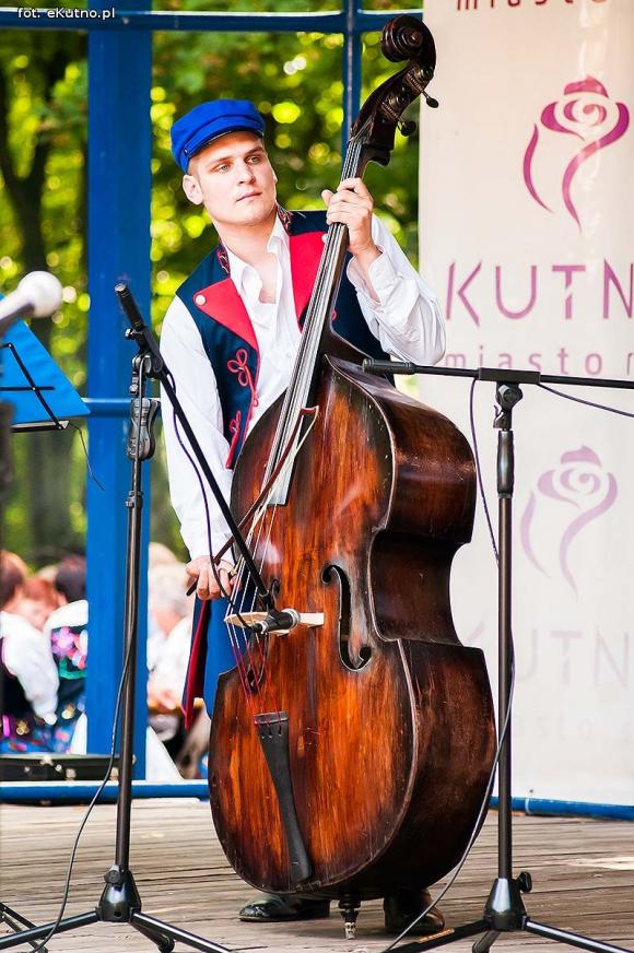 W mieście róż zakończyła się dobra zabawa na ludowo