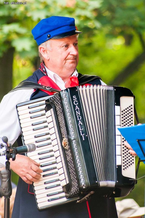 W mieście róż zakończyła się dobra zabawa na ludowo
