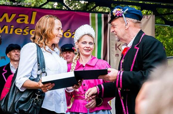 W mieście róż zakończyła się dobra zabawa na ludowo