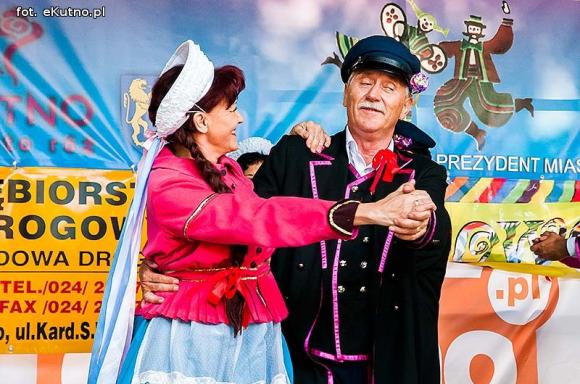 W mieście róż zakończyła się dobra zabawa na ludowo