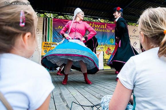 W mieście róż zakończyła się dobra zabawa na ludowo