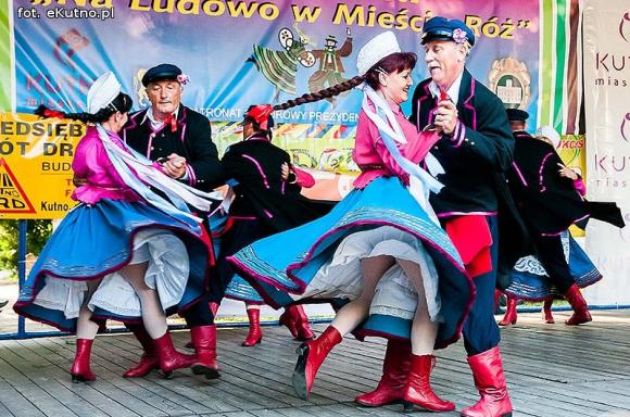 W mieście róż zakończyła się dobra zabawa na ludowo