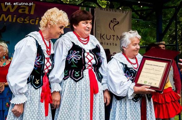 W mieście róż zakończyła się dobra zabawa na ludowo