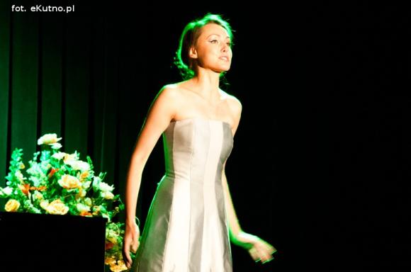 Piękność z brylantowym głosem - nasza Ola Wiwała