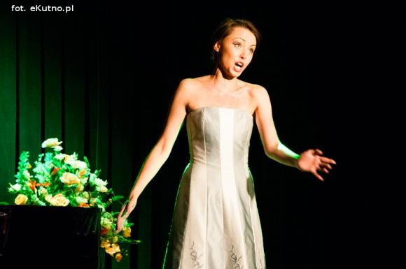 Piękność z brylantowym głosem - nasza Ola Wiwała