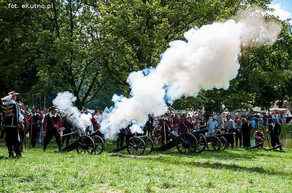 Potop szwedzki, Cud nad Wisłą 1920, popisy ułanów. Trwa IV Odyseja Historyczna