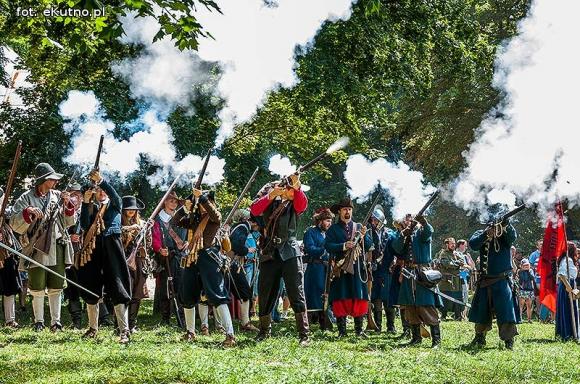 Potop szwedzki, Cud nad Wisłą 1920, popisy ułanów. Trwa IV Odyseja Historyczna
